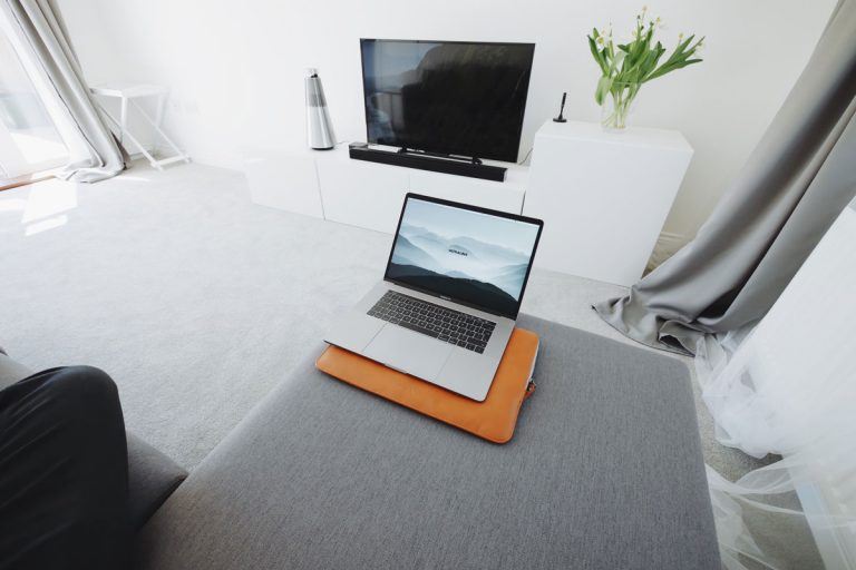 Titelbild zu „Connected Home“